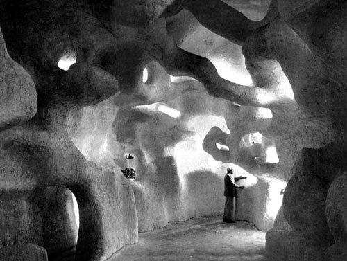 CUEVA_ANDRE BLOC MEUDON